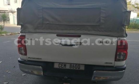 Buy Used Toyota Hilux White Car in Hluti in Shiselweni District Buy Used Toyota Hilux White Car in Hluti in Shiselweni District
