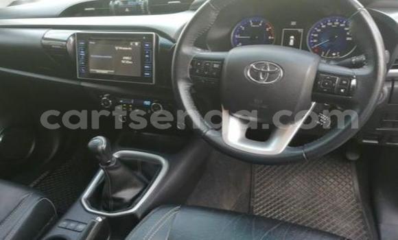 Buy Used Toyota Hilux White Car in Hluti in Shiselweni District Buy Used Toyota Hilux White Car in Hluti in Shiselweni District