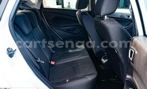 Nunua Ilio tumika Ford Fiesta White Gari ndani ya Lavumisa nchini Wilaya ya Shiselweni Nunua Ilio tumika Ford Fiesta White Gari ndani ya Lavumisa nchini Wilaya ya Shiselweni