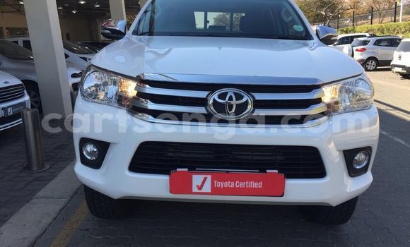 Buy Used Toyota Hilux White Car in Big Bend in Lubombo Buy Used Toyota Hilux White Car in Big Bend in Lubombo