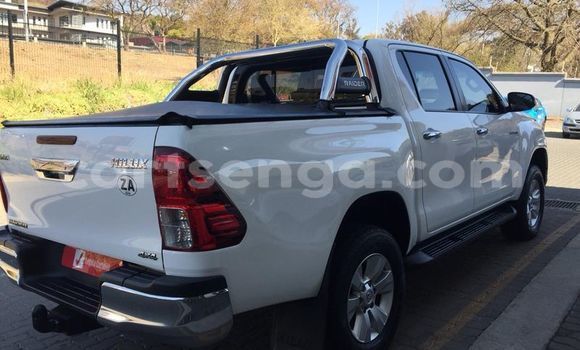 Buy Used Toyota Hilux White Car in Big Bend in Lubombo Buy Used Toyota Hilux White Car in Big Bend in Lubombo