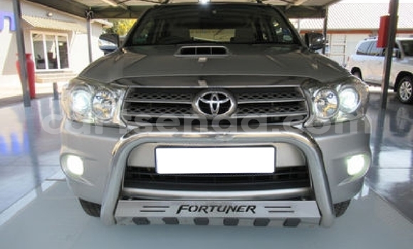 Acheter Occasion Voiture Toyota Fortuner Gris à Ezulwini, Hhohho Acheter Occasion Voiture Toyota Fortuner Gris à Ezulwini, Hhohho