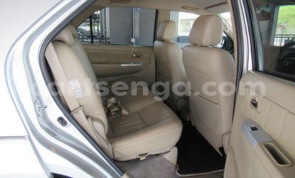 Acheter Occasion Voiture Toyota Fortuner Gris à Ezulwini, Hhohho Acheter Occasion Voiture Toyota Fortuner Gris à Ezulwini, Hhohho