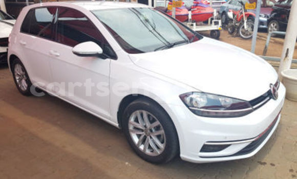 Nunua Ilio tumika Volkswagen Golf White Gari ndani ya Manzini nchini Manzini Nunua Ilio tumika Volkswagen Golf White Gari ndani ya Manzini nchini Manzini