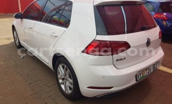 Nunua Ilio tumika Volkswagen Golf White Gari ndani ya Manzini nchini Manzini Nunua Ilio tumika Volkswagen Golf White Gari ndani ya Manzini nchini Manzini