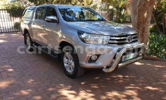 Nunua Ilio tumika Toyota Hilux Silver Gari ndani ya Manzini nchini Manzini