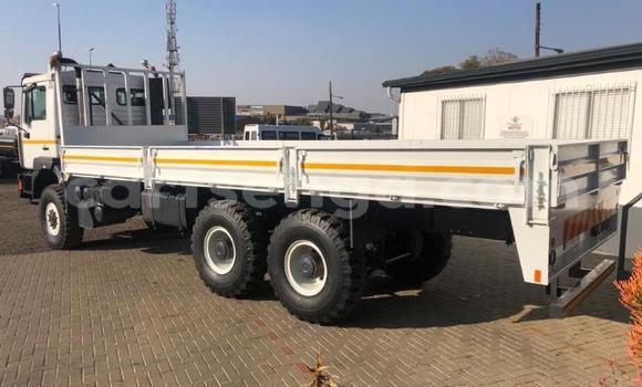 Buy Used Man Silent White Truck in Ezulwini in Hhohho Buy Used Man Silent White Truck in Ezulwini in Hhohho