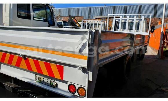 Buy Used Nissan UD White Truck in Ezulwini in Hhohho Buy Used Nissan UD White Truck in Ezulwini in Hhohho