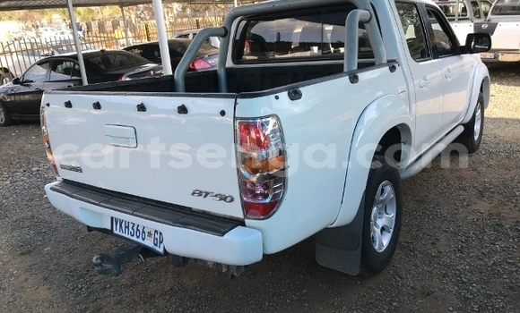 Buy Used Mazda BT-50 White Car in Ezulwini in Hhohho Buy Used Mazda BT-50 White Car in Ezulwini in Hhohho