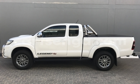 Buy Used Toyota Hilux White Car in Manzini in Manzini Buy Used Toyota Hilux White Car in Manzini in Manzini