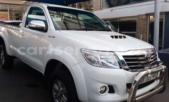 Buy Used Toyota Hilux White Car in Manzini in Manzini Buy Used Toyota Hilux White Car in Manzini in Manzini