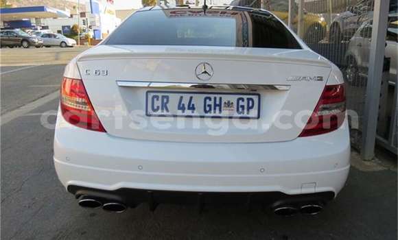 Nunua Ilio tumika Mercedes‒Benz CL–Class White Gari ndani ya Ezulwini nchini Hhohho Nunua Ilio tumika Mercedes‒Benz CL–Class White Gari ndani ya Ezulwini nchini Hhohho