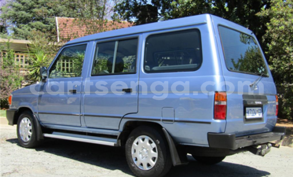 Buy Used Toyota Verso Blue Car in Manzini in Manzini Buy Used Toyota Verso Blue Car in Manzini in Manzini