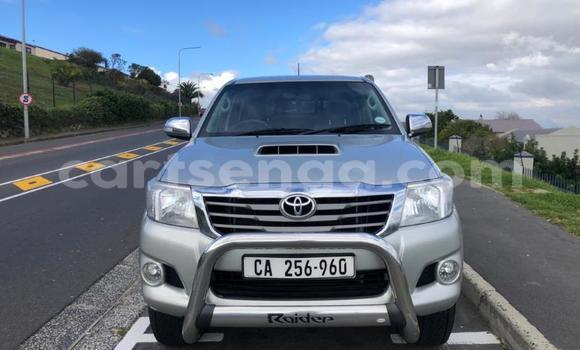 Buy Used Toyota Hilux Silver Car in Ezulwini in Hhohho Buy Used Toyota Hilux Silver Car in Ezulwini in Hhohho