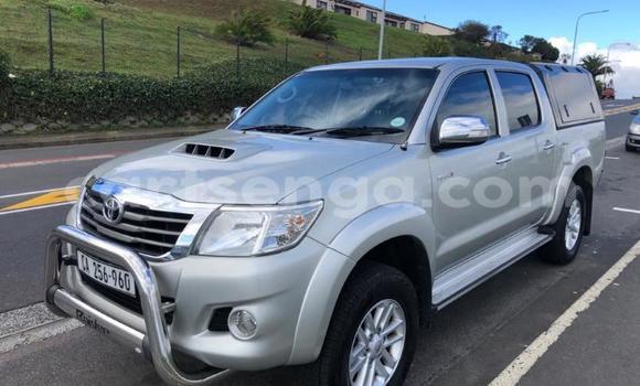 Buy Used Toyota Hilux Silver Car in Ezulwini in Hhohho Buy Used Toyota Hilux Silver Car in Ezulwini in Hhohho