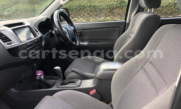 Buy Used Toyota Hilux Silver Car in Ezulwini in Hhohho Buy Used Toyota Hilux Silver Car in Ezulwini in Hhohho