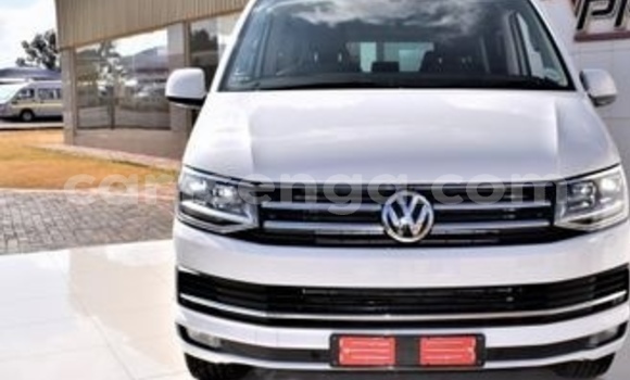 Nunua Ilio tumika Volkswagen K70 White Gari ndani ya Ezulwini nchini Hhohho Nunua Ilio tumika Volkswagen K70 White Gari ndani ya Ezulwini nchini Hhohho