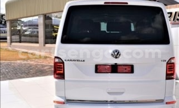 Nunua Ilio tumika Volkswagen K70 White Gari ndani ya Ezulwini nchini Hhohho Nunua Ilio tumika Volkswagen K70 White Gari ndani ya Ezulwini nchini Hhohho