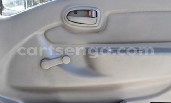 Nunua Ilio tumika Hyundai H200 White Gari ndani ya Ezulwini nchini Hhohho Nunua Ilio tumika Hyundai H200 White Gari ndani ya Ezulwini nchini Hhohho