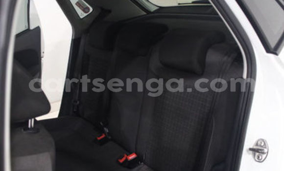 Nunua Ilio tumika Volkswagen Polo White Gari ndani ya Hlatikulu nchini Wilaya ya Shiselweni Nunua Ilio tumika Volkswagen Polo White Gari ndani ya Hlatikulu nchini Wilaya ya Shiselweni