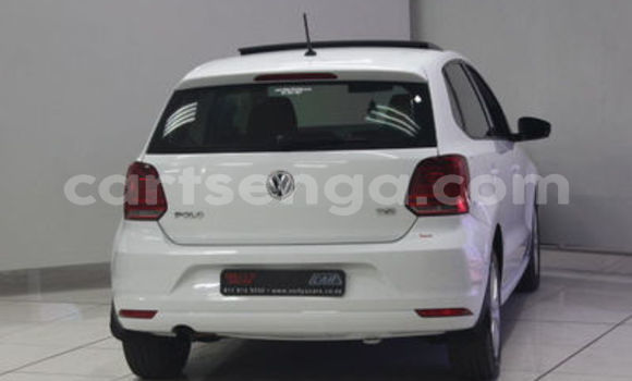 Nunua Ilio tumika Volkswagen Polo White Gari ndani ya Hlatikulu nchini Wilaya ya Shiselweni Nunua Ilio tumika Volkswagen Polo White Gari ndani ya Hlatikulu nchini Wilaya ya Shiselweni