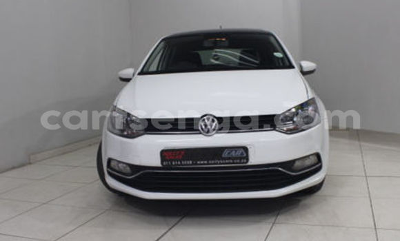 Nunua Ilio tumika Volkswagen Polo White Gari ndani ya Hlatikulu nchini Wilaya ya Shiselweni Nunua Ilio tumika Volkswagen Polo White Gari ndani ya Hlatikulu nchini Wilaya ya Shiselweni