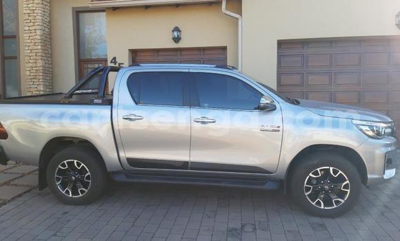 Nunua Ilio tumika Toyota Hilux Silver Gari ndani ya Manzini nchini Manzini Nunua Ilio tumika Toyota Hilux Silver Gari ndani ya Manzini nchini Manzini