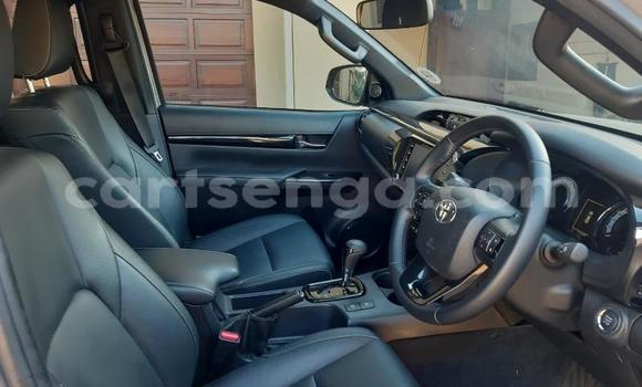 Nunua Ilio tumika Toyota Hilux Silver Gari ndani ya Manzini nchini Manzini Nunua Ilio tumika Toyota Hilux Silver Gari ndani ya Manzini nchini Manzini