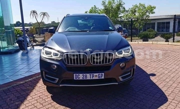 Nunua Ilio tumika BMW X5 Black Gari ndani ya Manzini nchini Manzini Nunua Ilio tumika BMW X5 Black Gari ndani ya Manzini nchini Manzini