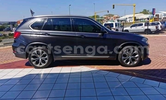 Nunua Ilio tumika BMW X5 Black Gari ndani ya Manzini nchini Manzini Nunua Ilio tumika BMW X5 Black Gari ndani ya Manzini nchini Manzini