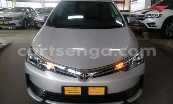 Buy Used Toyota Corolla White Car in Mbabane in Manzini
