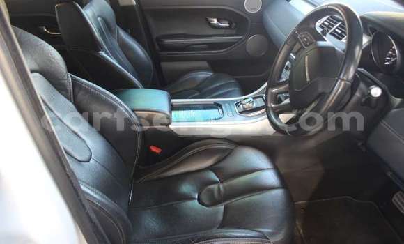 Acheter Occasion Voiture Land Rover Range Rover Vogue Blanc à Mbabane, Manzini Acheter Occasion Voiture Land Rover Range Rover Vogue Blanc à Mbabane, Manzini