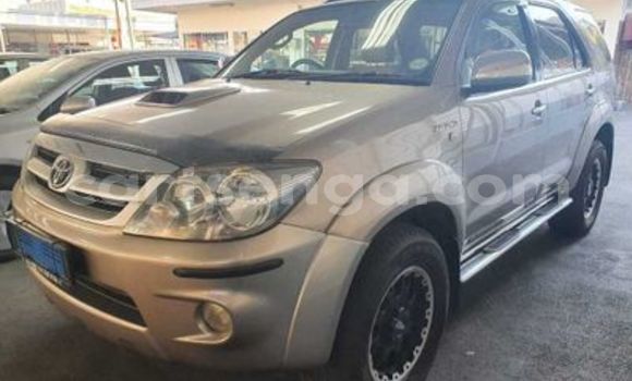 Nunua Ilio tumika Toyota Fortuner Other Gari ndani ya Manzini nchini Manzini Nunua Ilio tumika Toyota Fortuner Other Gari ndani ya Manzini nchini Manzini