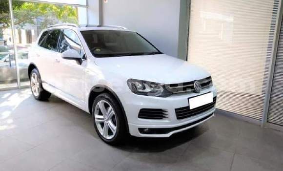 Buy Used Volkswagen Tiguan White Car in Mbabane in Manzini Buy Used Volkswagen Tiguan White Car in Mbabane in Manzini