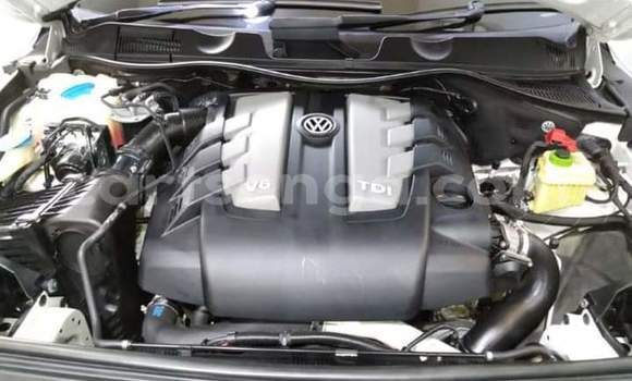 Buy Used Volkswagen Tiguan White Car in Mbabane in Manzini Buy Used Volkswagen Tiguan White Car in Mbabane in Manzini