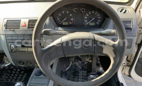 Nunua Ilio tumika Volkswagen Caddy White Gari ndani ya Manzini nchini Manzini Nunua Ilio tumika Volkswagen Caddy White Gari ndani ya Manzini nchini Manzini