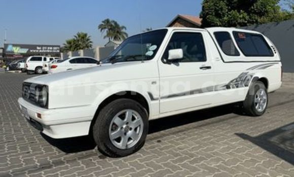 Nunua Ilio tumika Volkswagen Caddy White Gari ndani ya Manzini nchini Manzini Nunua Ilio tumika Volkswagen Caddy White Gari ndani ya Manzini nchini Manzini