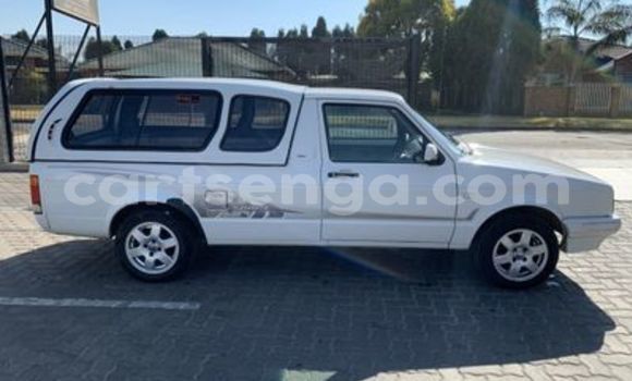 Nunua Ilio tumika Volkswagen Caddy White Gari ndani ya Manzini nchini Manzini Nunua Ilio tumika Volkswagen Caddy White Gari ndani ya Manzini nchini Manzini