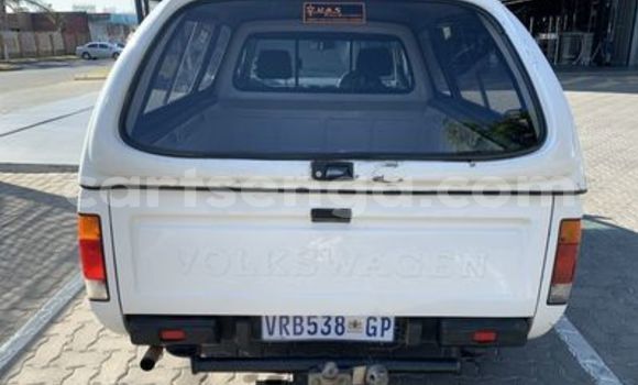 Nunua Ilio tumika Volkswagen Caddy White Gari ndani ya Manzini nchini Manzini Nunua Ilio tumika Volkswagen Caddy White Gari ndani ya Manzini nchini Manzini