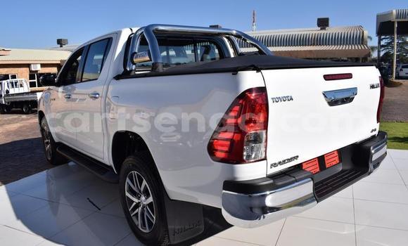 Acheter Occasion Voiture Toyota Hilux Blanc à Manzini, Manzini Acheter Occasion Voiture Toyota Hilux Blanc à Manzini, Manzini
