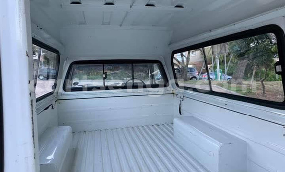 Buy Used Toyota Hilux White Car in Mbabane in Manzini Buy Used Toyota Hilux White Car in Mbabane in Manzini