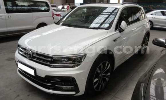 Buy Used Volkswagen Tiguan White Car in Manzini in Manzini Buy Used Volkswagen Tiguan White Car in Manzini in Manzini