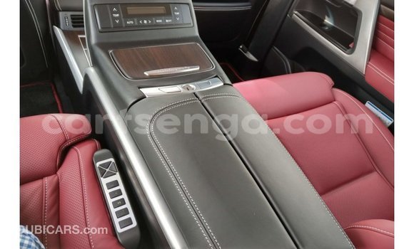 Nunua Imported Toyota Land Cruiser Black Gari ndani ya Import - Dubai nchini Hhohho Nunua Imported Toyota Land Cruiser Black Gari ndani ya Import - Dubai nchini Hhohho