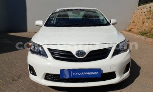 Buy Used Toyota Corolla White Car in Ezulwini in Hhohho Buy Used Toyota Corolla White Car in Ezulwini in Hhohho
