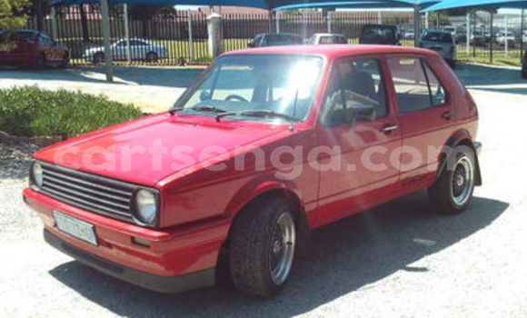 Nunua Ilio tumika Volkswagen Golf Red Gari ndani ya Bulembu nchini Hhohho Nunua Ilio tumika Volkswagen Golf Red Gari ndani ya Bulembu nchini Hhohho
