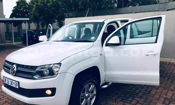 Buy Used Volkswagen Amarok White Car in Mbabane in Manzini Buy Used Volkswagen Amarok White Car in Mbabane in Manzini
