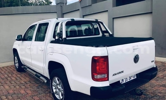 Buy Used Volkswagen Amarok White Car in Mbabane in Manzini Buy Used Volkswagen Amarok White Car in Mbabane in Manzini