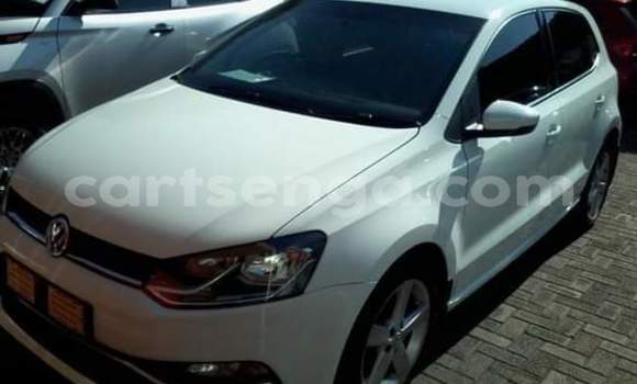 Nunua Ilio tumika Volkswagen Polo White Gari ndani ya Mbabane nchini Manzini