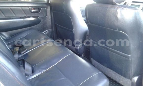 Buy Used Toyota Fortuner White Car in Bhunya in Manzini Buy Used Toyota Fortuner White Car in Bhunya in Manzini