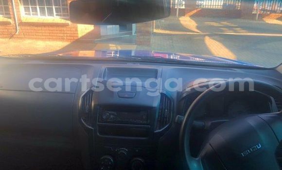 Acheter Occasion Voiture Isuzu KB Bleu à Bhunya, Manzini Acheter Occasion Voiture Isuzu KB Bleu à Bhunya, Manzini